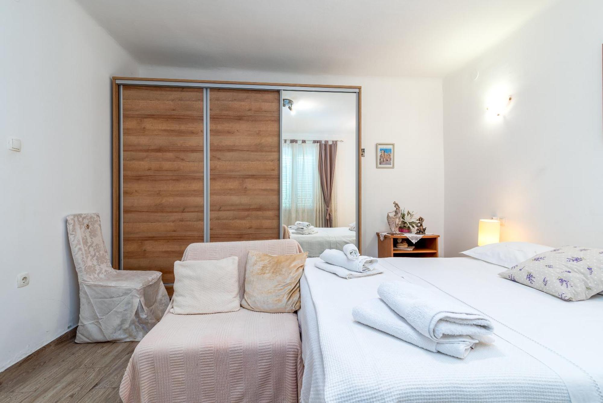 Apartman Duje Трогир Экстерьер фото